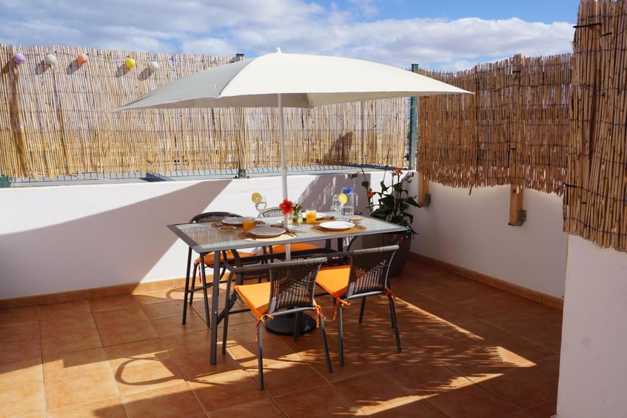 Apartamento con azotea privada #TheFunnyCactus Appartamento Puerto del Rosario  Esterno foto